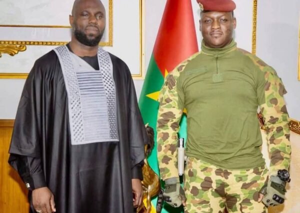Une Afrique Debout : L’Union comme Dernier Rempart