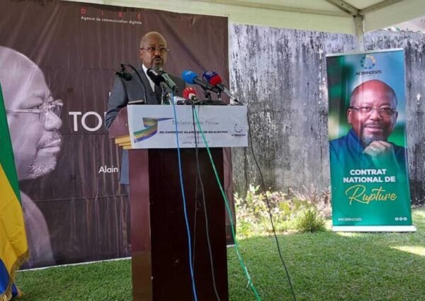 Gabon: deuxième, Bilie-By-Nze critique une présidentielle «opaque» mais ne saisira pas la Cour constitutionnelle