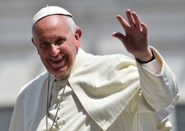 Construire la paix et l’unité dans l’espérance : le cri du cœur du pape François pour une Afrique debout et unie